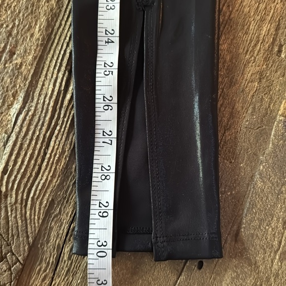 Fabletics Anywhere Shine Motion365+ Split Hem Legging - Picture 11 of 13